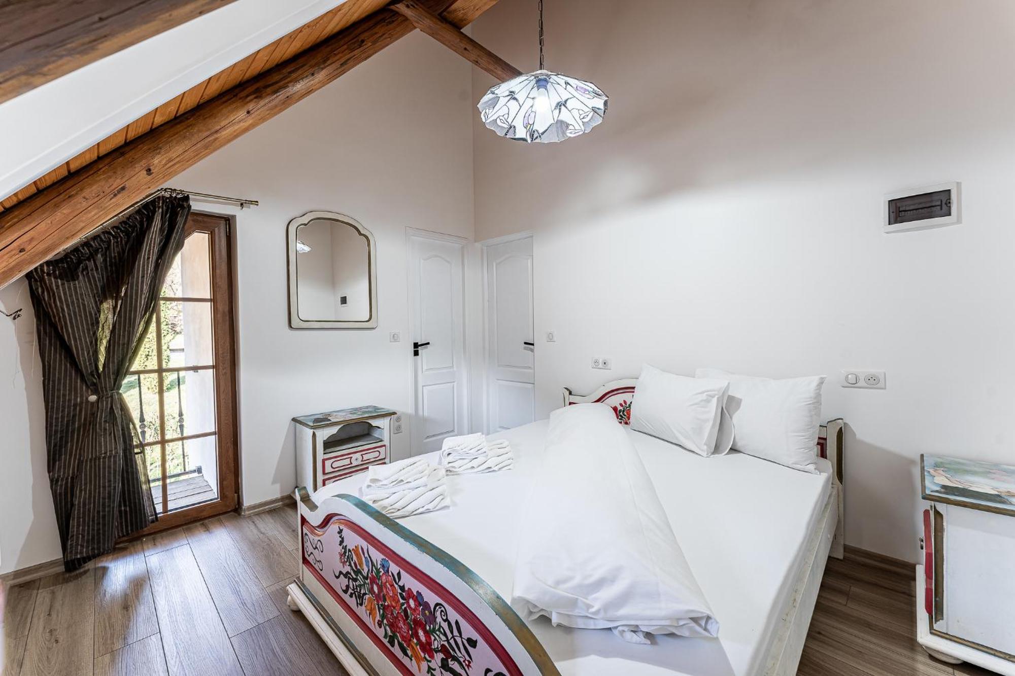 Hotel Casa Cu Magnolii Poienile Izei Exteriér fotografie
