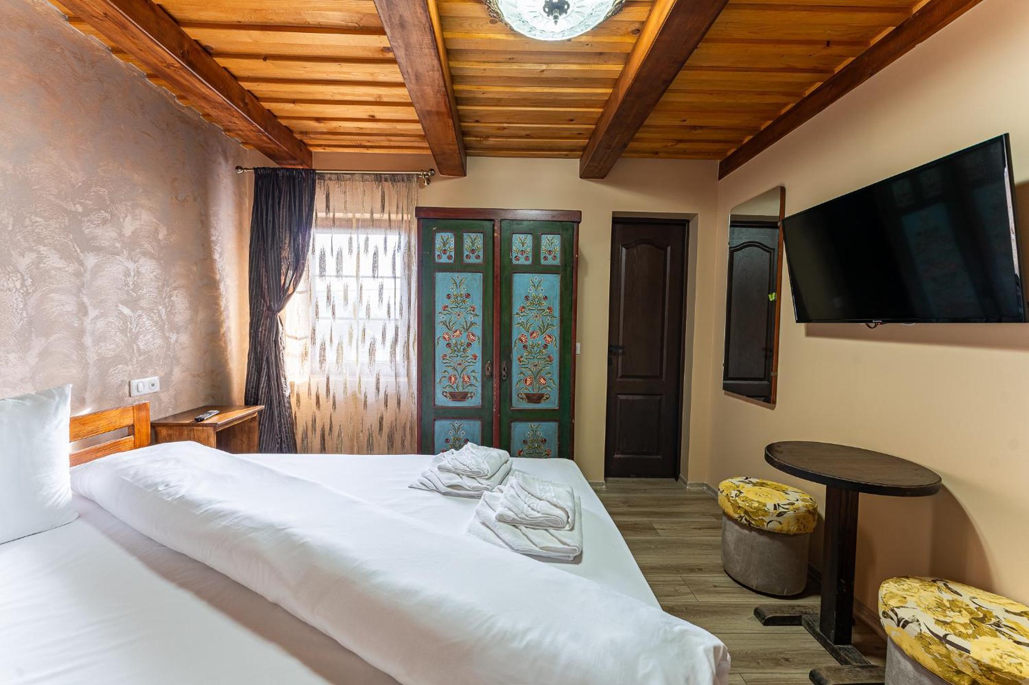 Hotel Casa Cu Magnolii Poienile Izei Exteriér fotografie